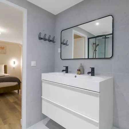 01.appart 4pers#2 Bedrooms#pigalle#opera#paris 9 Apartment *